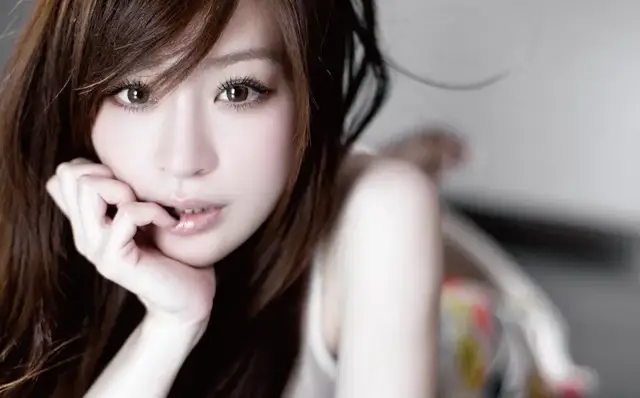 娱乐圈没整过容的明星_孙菲菲整容后无戏可拍_娱乐圈整容女明星名单