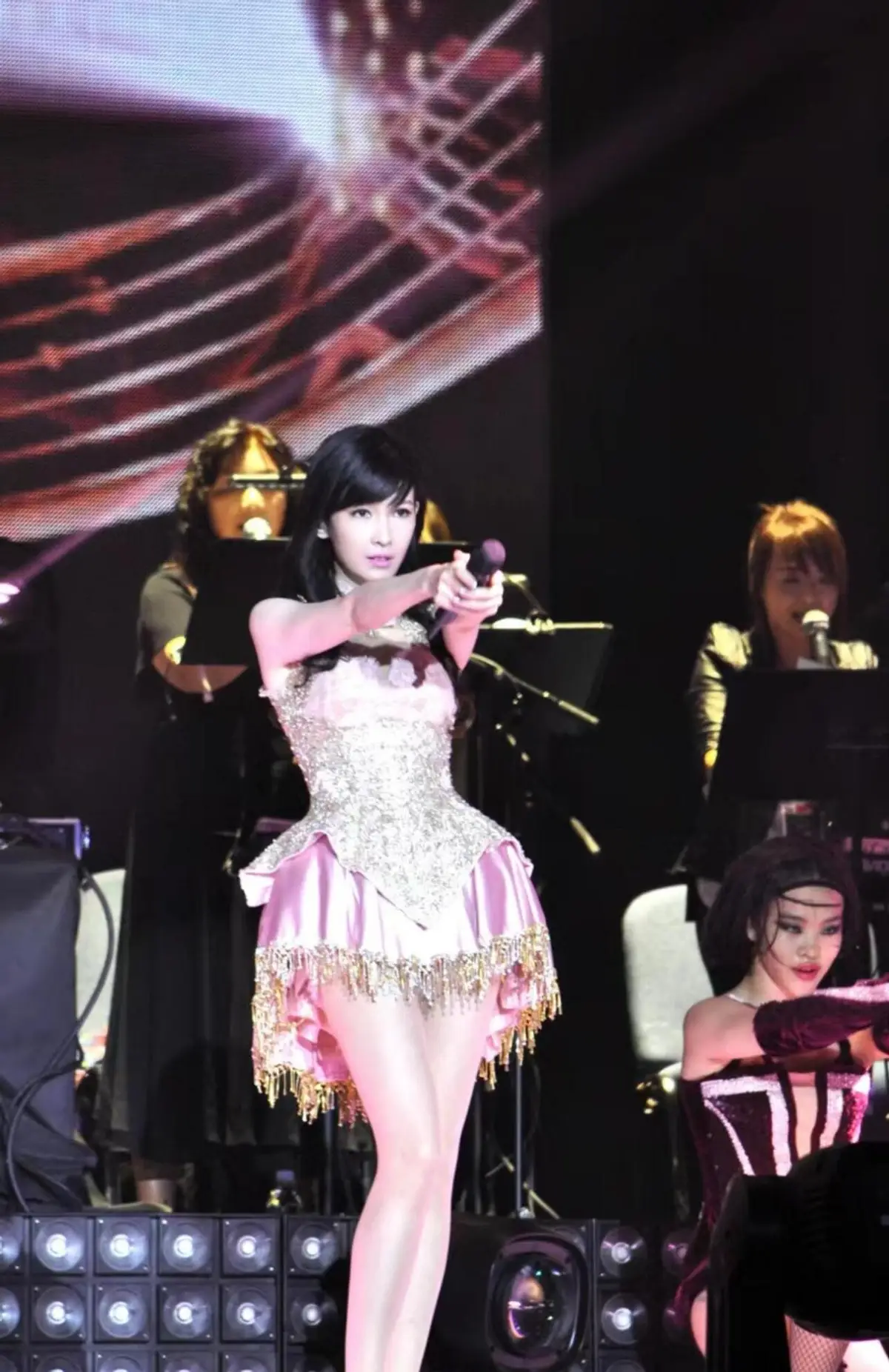 内娱第一美人 林青霞 王祖贤 李嘉欣 关之琳 张曼玉 周慧敏 陈红 刘亦菲_与林青霞齐名的女明星