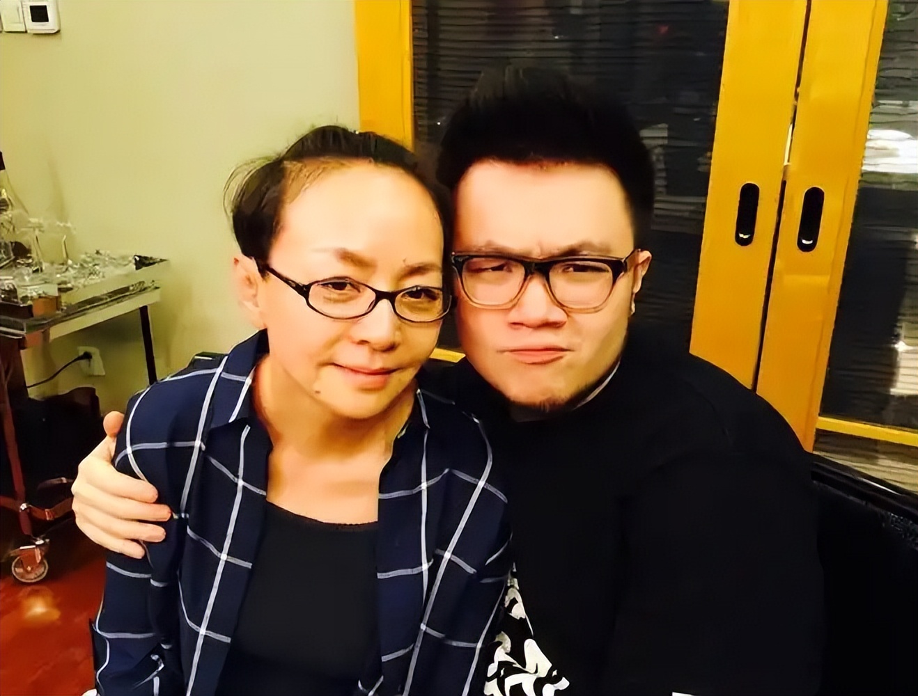 没有名气的女明星_星二代演技差 资源咖 表现不行